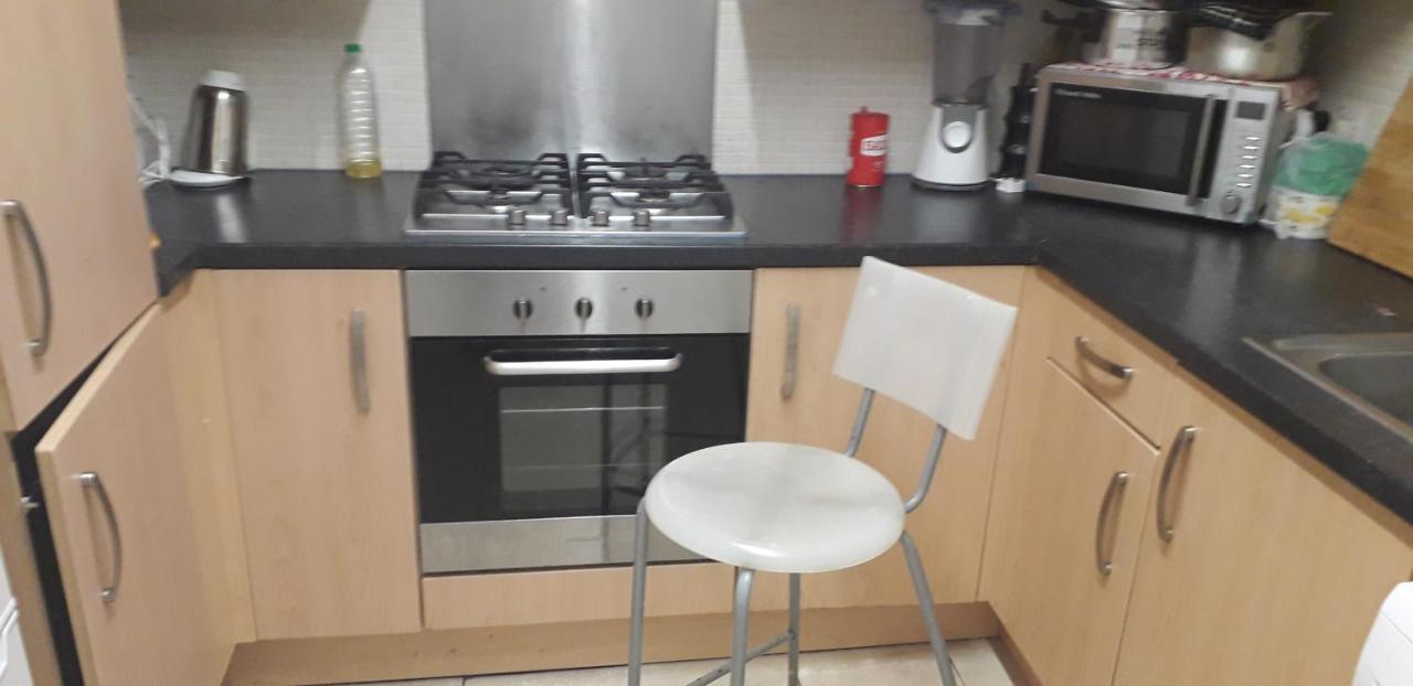 7, Cranehouse Brangbourne Road One Big Double Room Available On Reasonable Price, Shared Flat Лондон Экстерьер фото